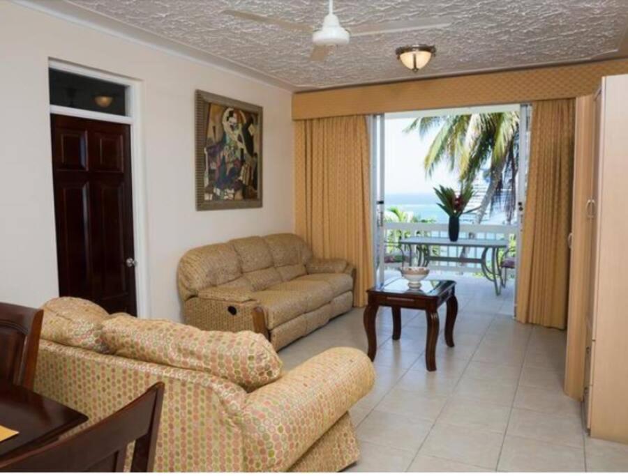 Ocho Rios 2 Bedroom Apartment/Flat Exterior photo