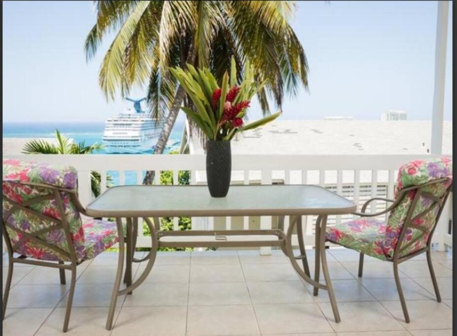 Ocho Rios 2 Bedroom Apartment/Flat Exterior photo