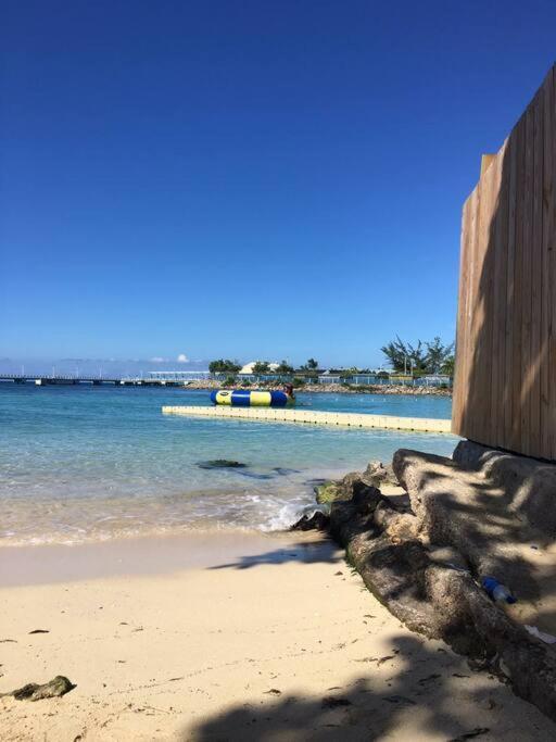 Ocho Rios 2 Bedroom Apartment/Flat Exterior photo